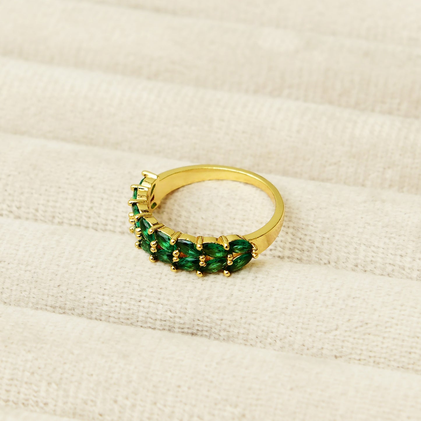 Divergent Green Zircon Ring