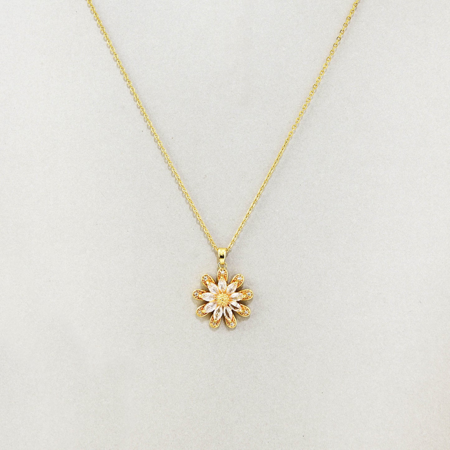 Daisy Delight Pendant